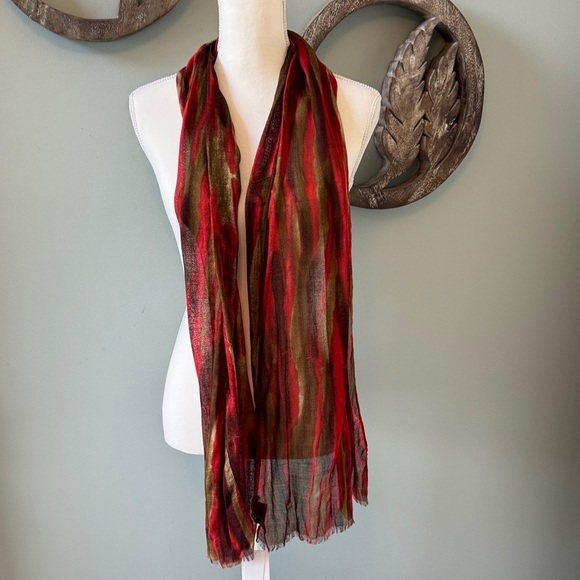 NWT Eileen Fisher Vibrant Red and Olive Scarf - Picture 4 of 5